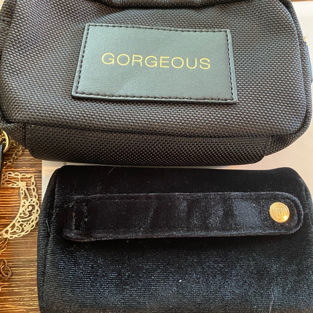 Gorgeous Black Travel Cosmetic Pouch - Women's Accessory